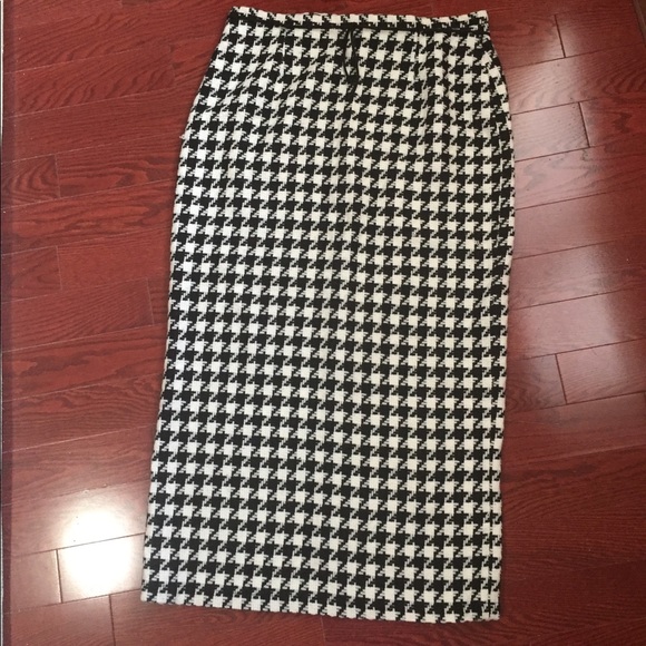 Tweed Midi Plus Size Skirt - Picture 2 of 8